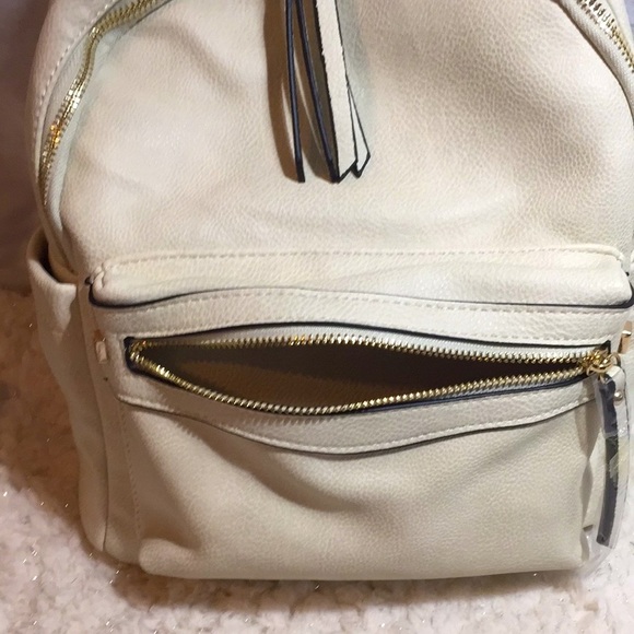 MELLOW WORLD VEGAN LEATHER LACEY BEIGE BACKPACK PURSE🎒 - Picture 5 of 13
